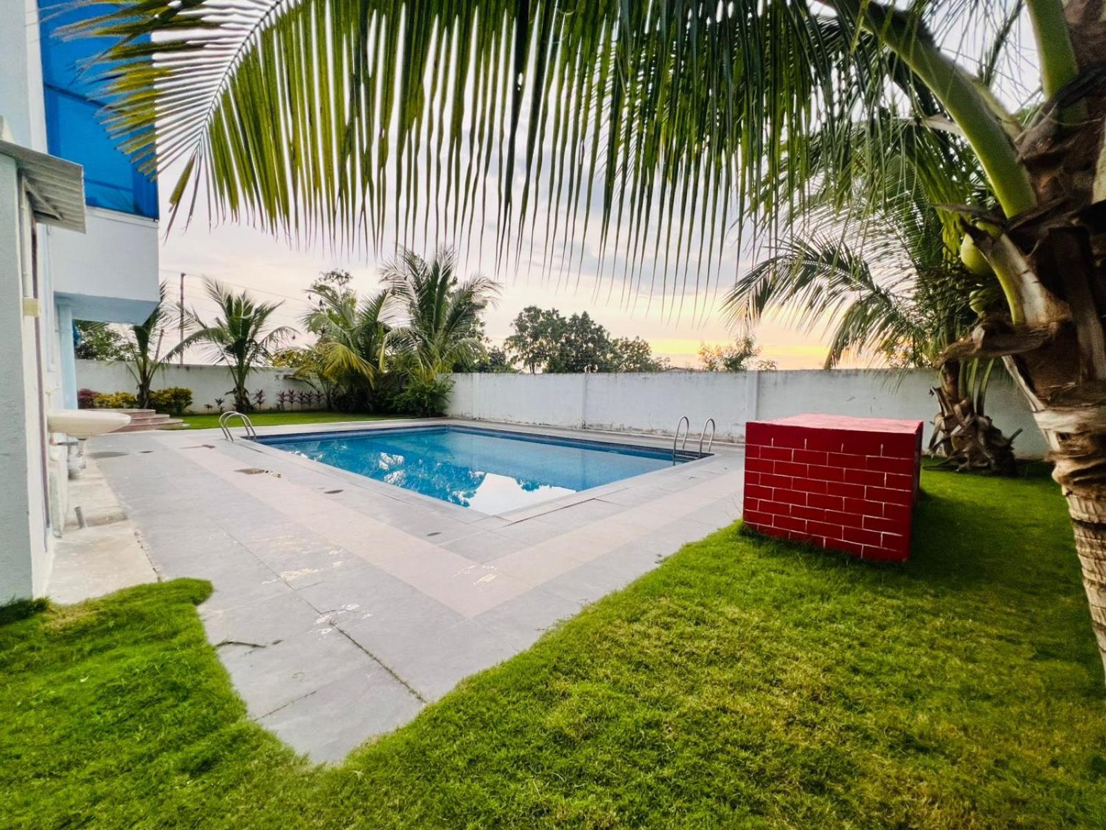 Serene Farms By Guildstone Stays Venkatāpur Exterior foto